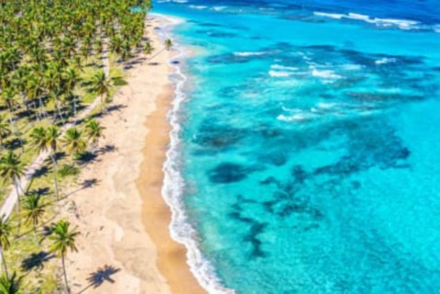 Montaña Redonda con Playa Macao desde Santo Domingo